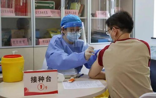 加強現(xiàn)場預檢咨詢服務(wù)，徐匯各社區(qū)疫苗接種有序重啟
